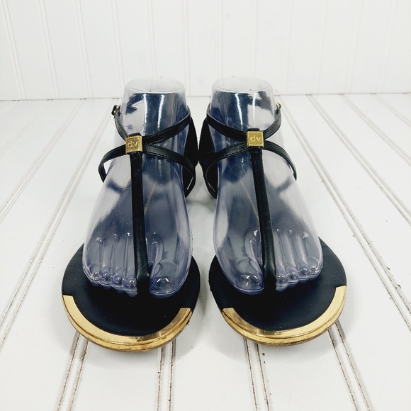 DV By Dolce Vita Tong Open Toe Logo Back Zip T-Strap Flat Sandals A16 - Picture 3 of 10